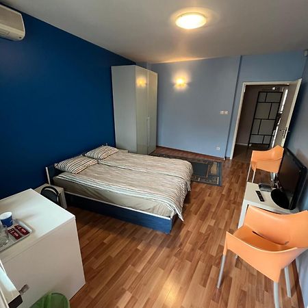 blue room Sofia Extérieur photo