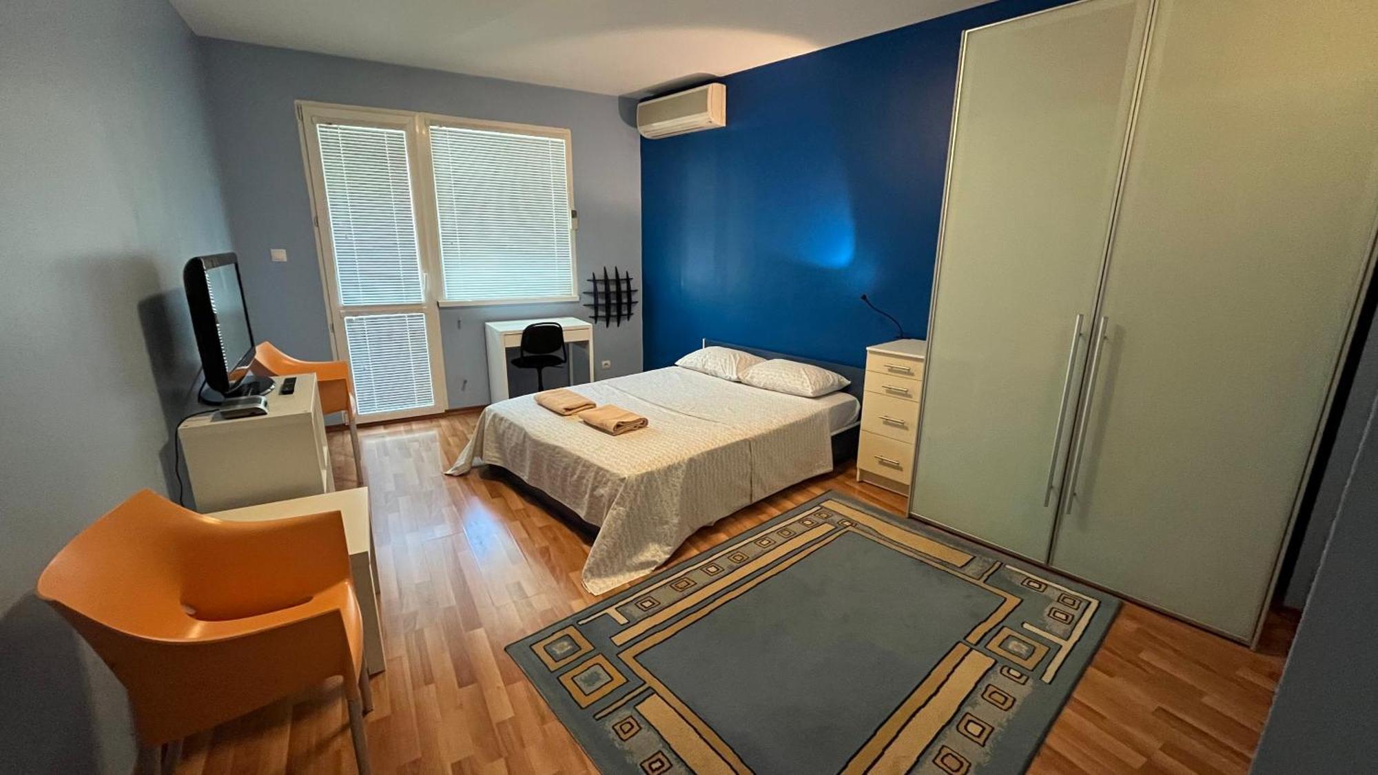 blue room Sofia Extérieur photo